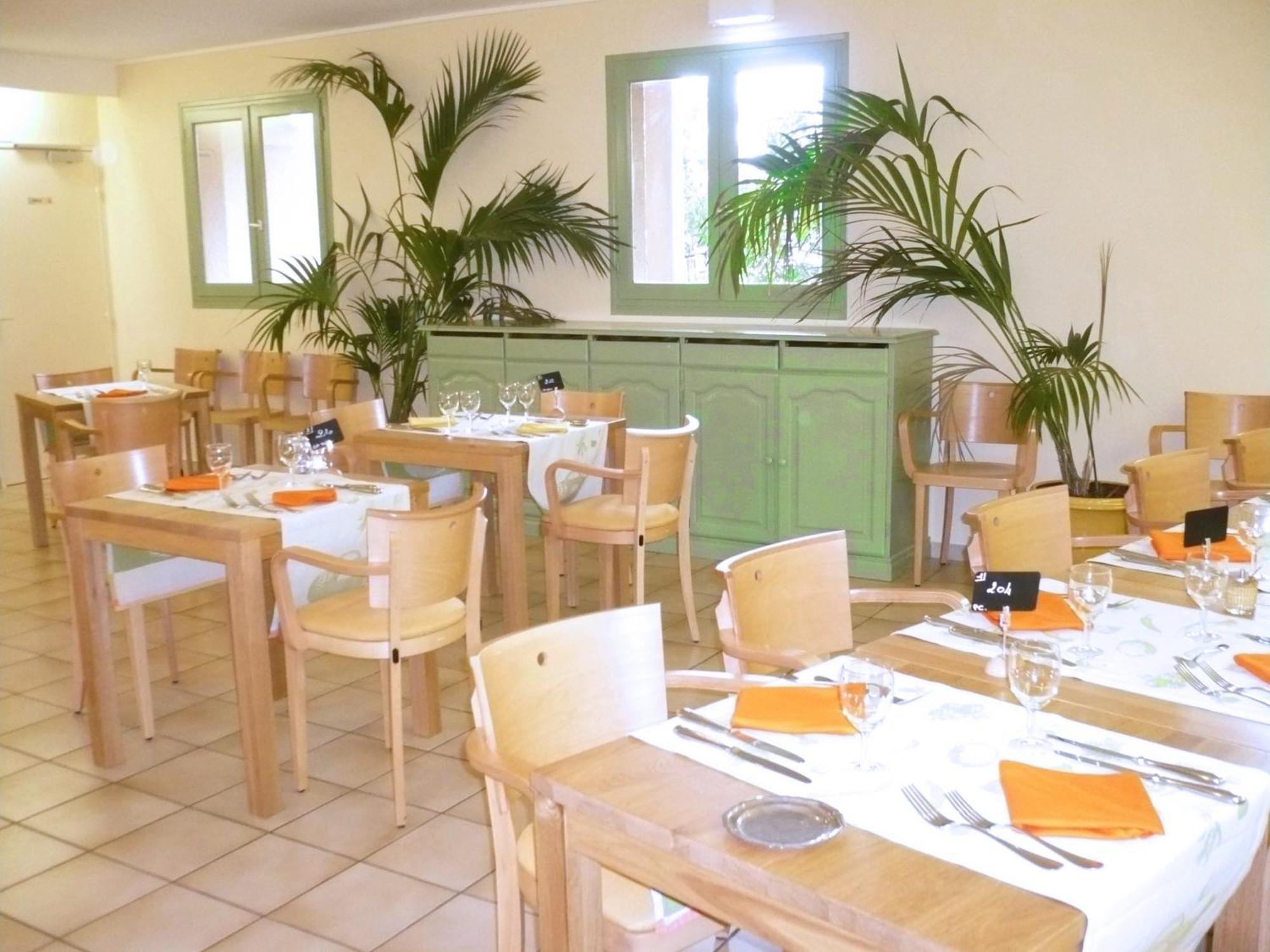 Le Roussillon Hotel Amelie-les-Bains-Palalda Exterior photo